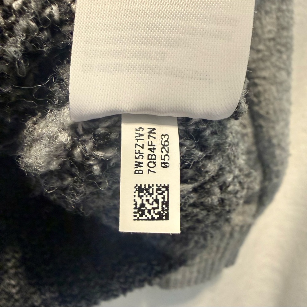 American Eagle Medium Snoopy Oversized Sweater - Whoa So Soft Gray Knit - Picture 11 of 11
